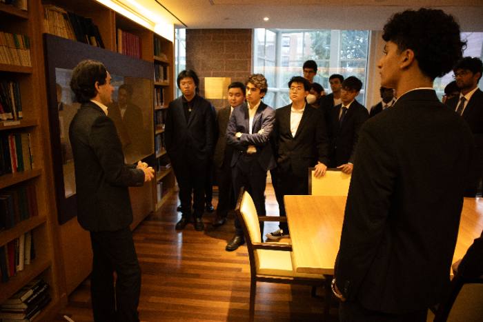 Members at a briefing